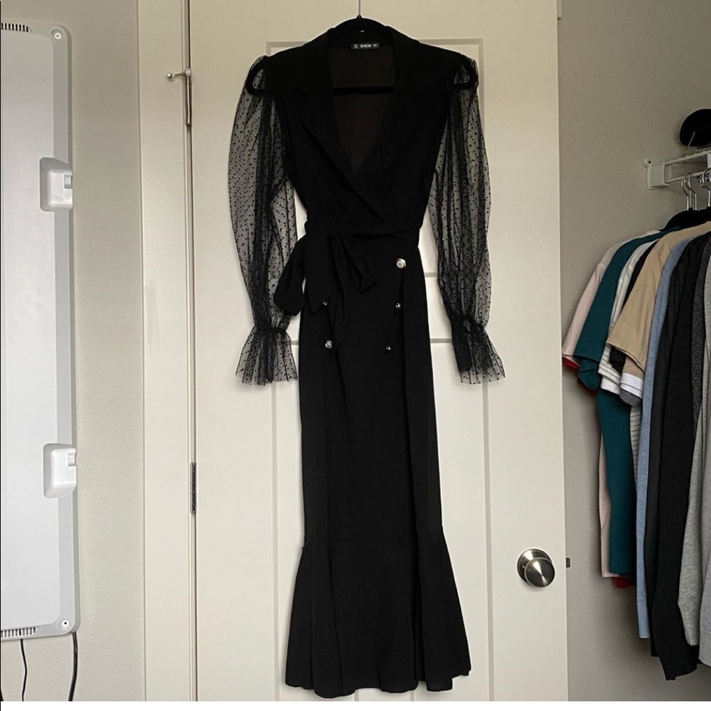 Shein midi dress with puff sleeves - Picture 6 of 7